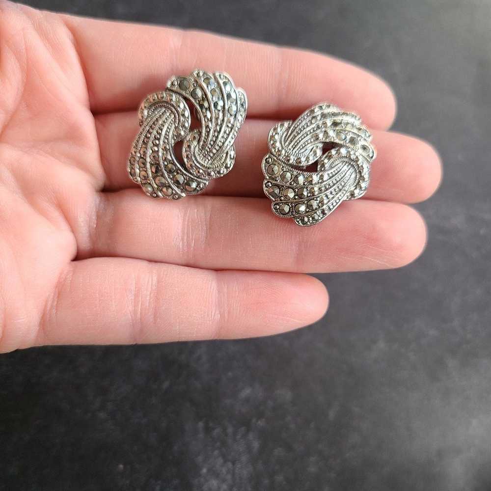 Vintage marcasite silver swirl earrings - image 3