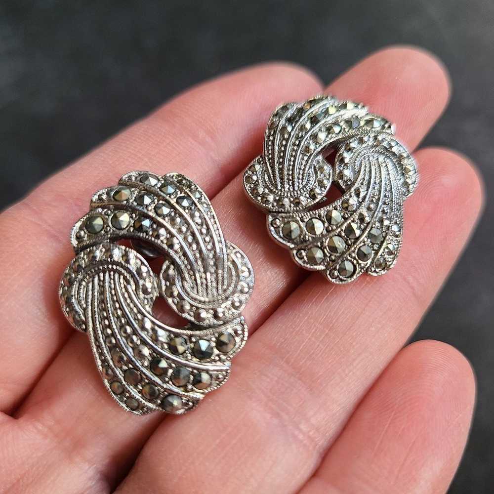 Vintage marcasite silver swirl earrings - image 4