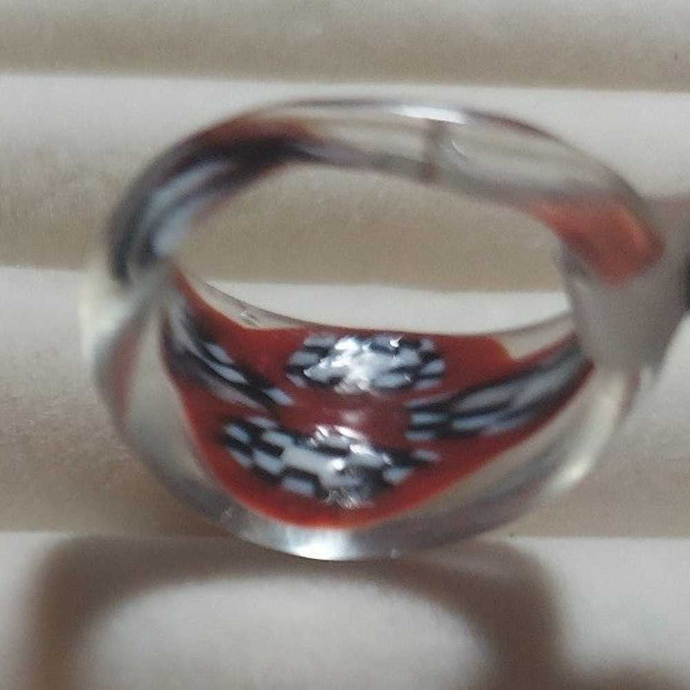 VINTAGE LUCITE/ RESIN RING - image 2