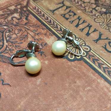 Vintage Accessocraft  NYC Screw Back Earrings - image 1