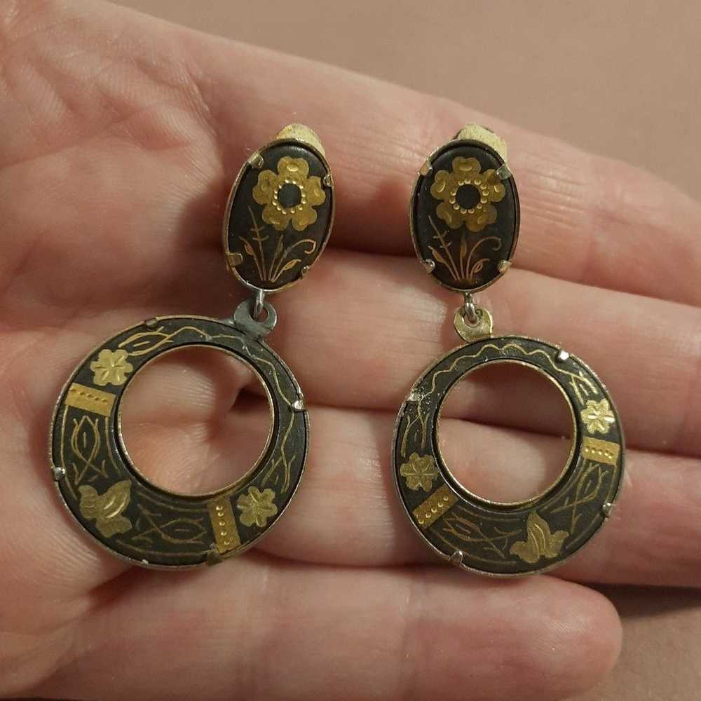 Vintage Damascene clip on earrings - image 5