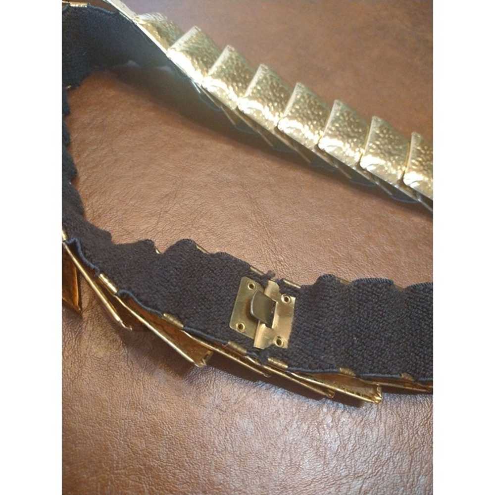 Vintage Gold Tone Medallion Stretchy Belt - image 5