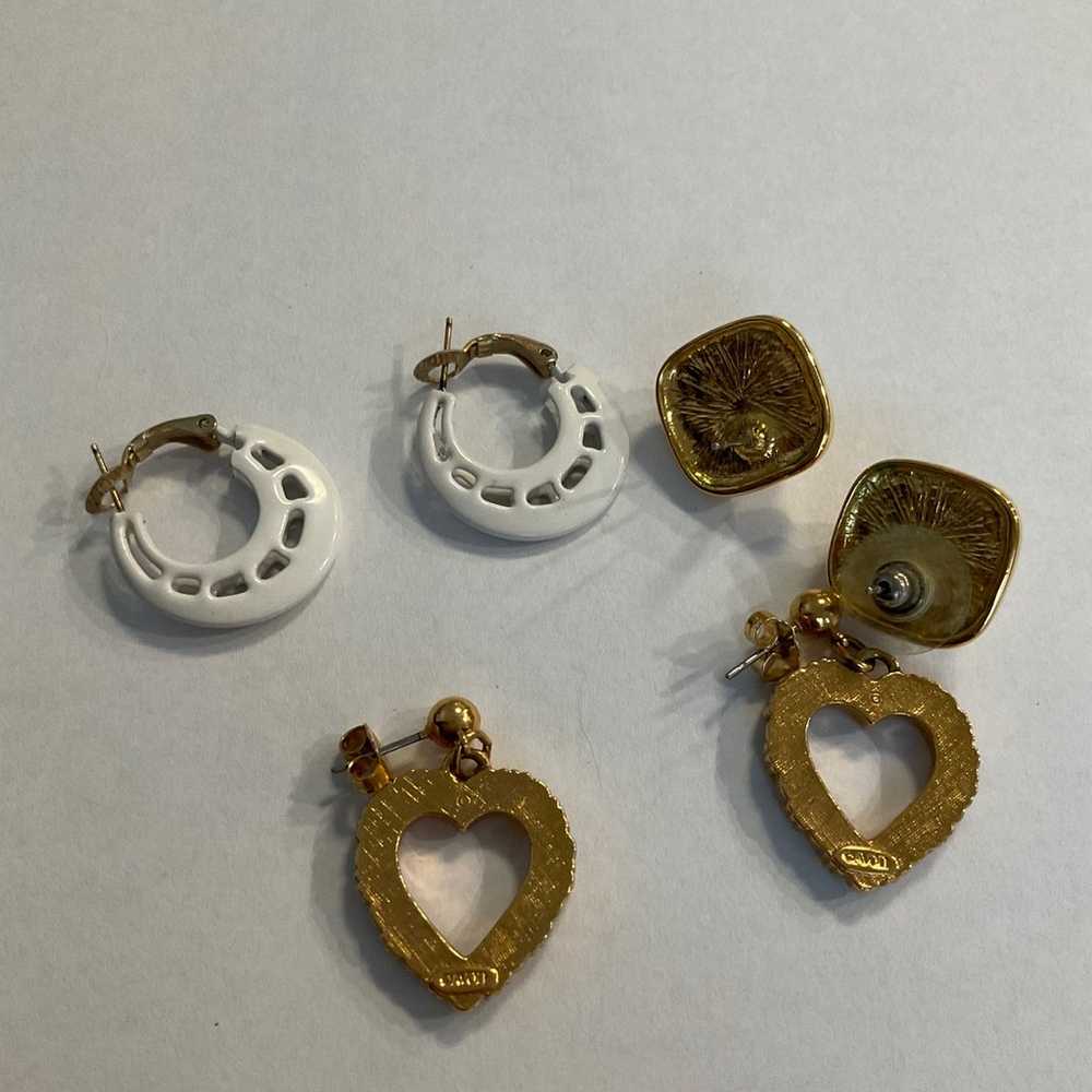 VINTAGE AVON HEART EARRINGS AND TWO PAIRS OF VINT… - image 2