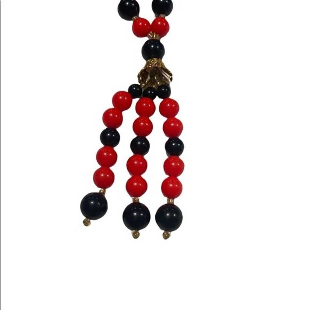 Vintage Necklace Black Red Beads Costume Jewelry - image 3