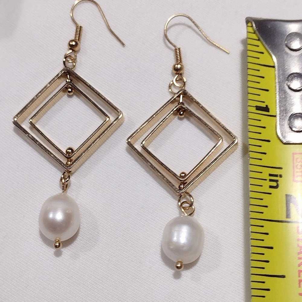 Vintage Cultured Pearl Dangle Earrings - image 3