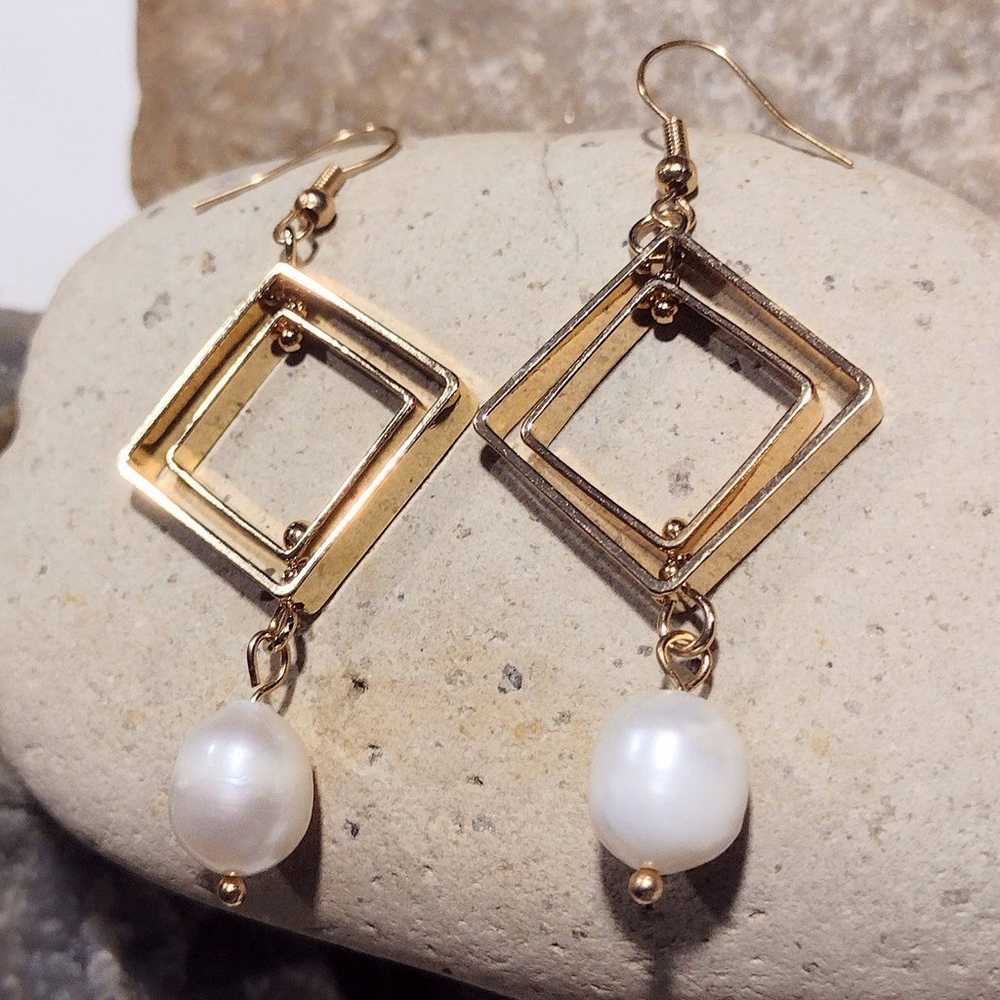 Vintage Cultured Pearl Dangle Earrings - image 7