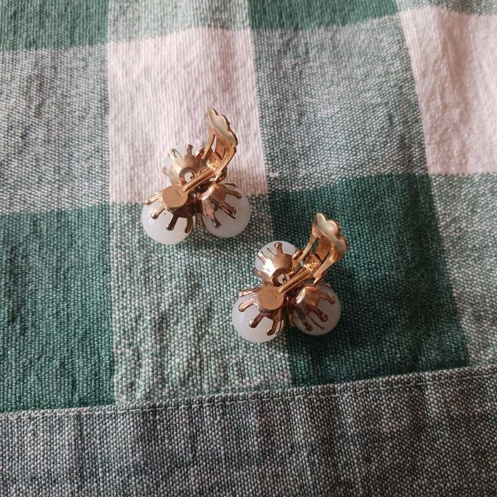 Vintage Vogue clip on earrings - image 3