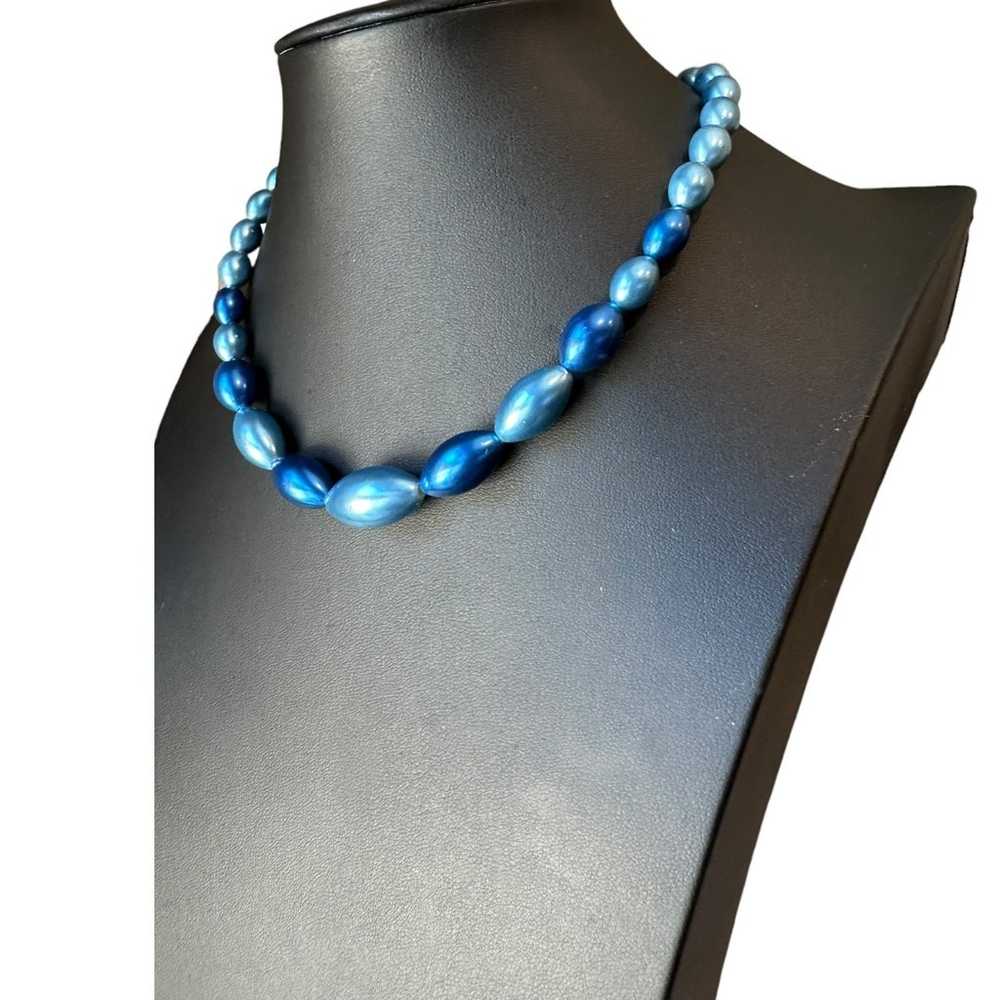 Vintage Blue Beaded Choker Necklace - image 3