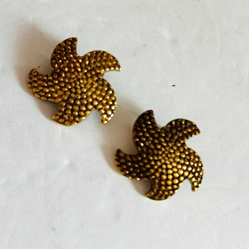 Vintage Gold Tone Clip Earrings Sarah Coventry Mo… - image 5