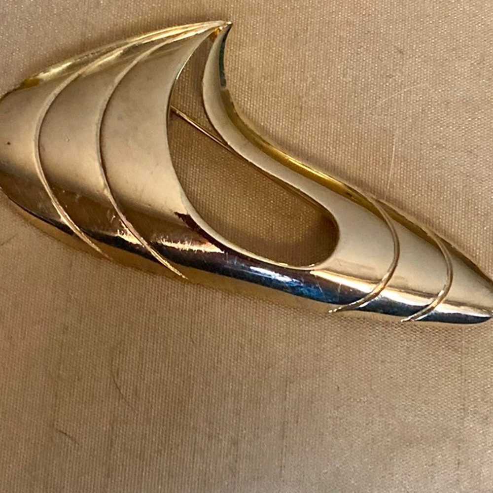 Vintage large swirl brooch, signed M Jent - image 1