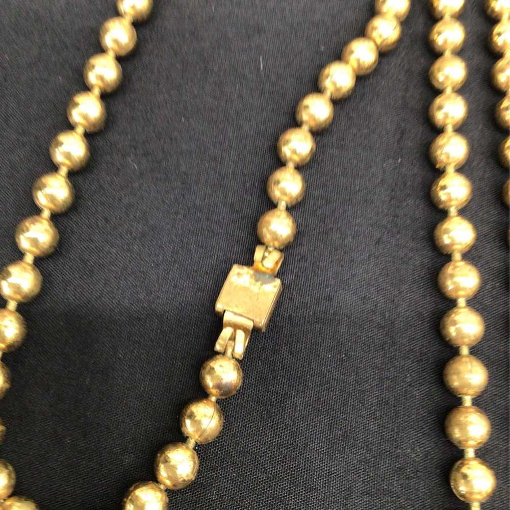 Metal Gold Tone Ball  Necklace - image 6