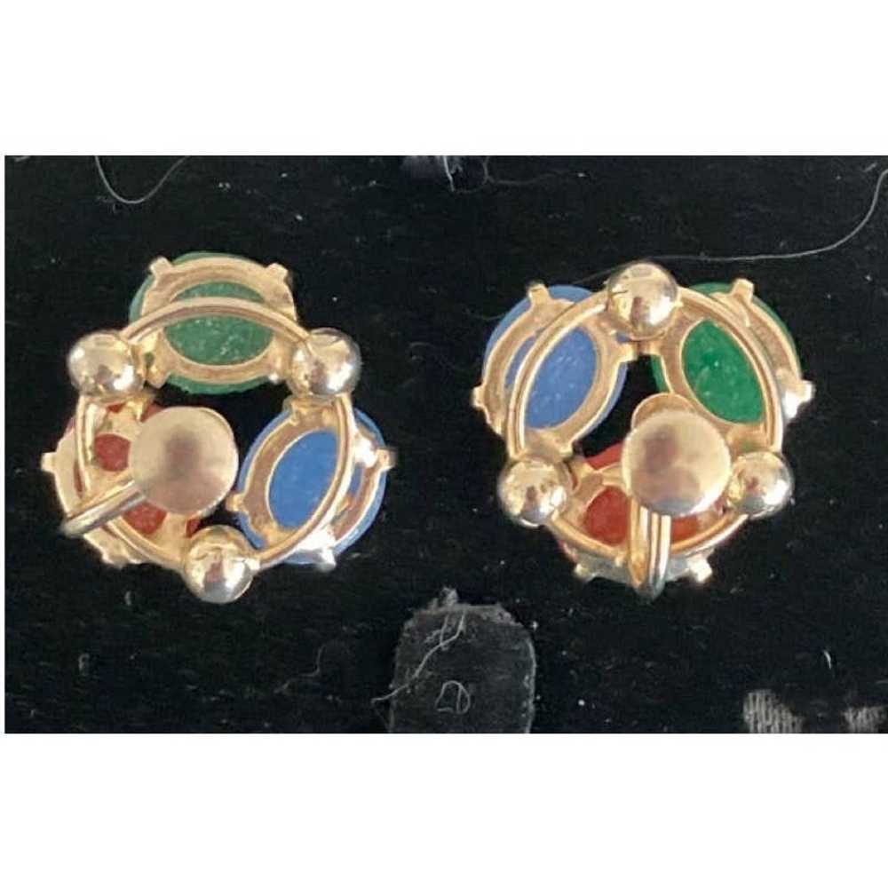 VTG Carved Scarab Egyptian revival Earrings screw… - image 4