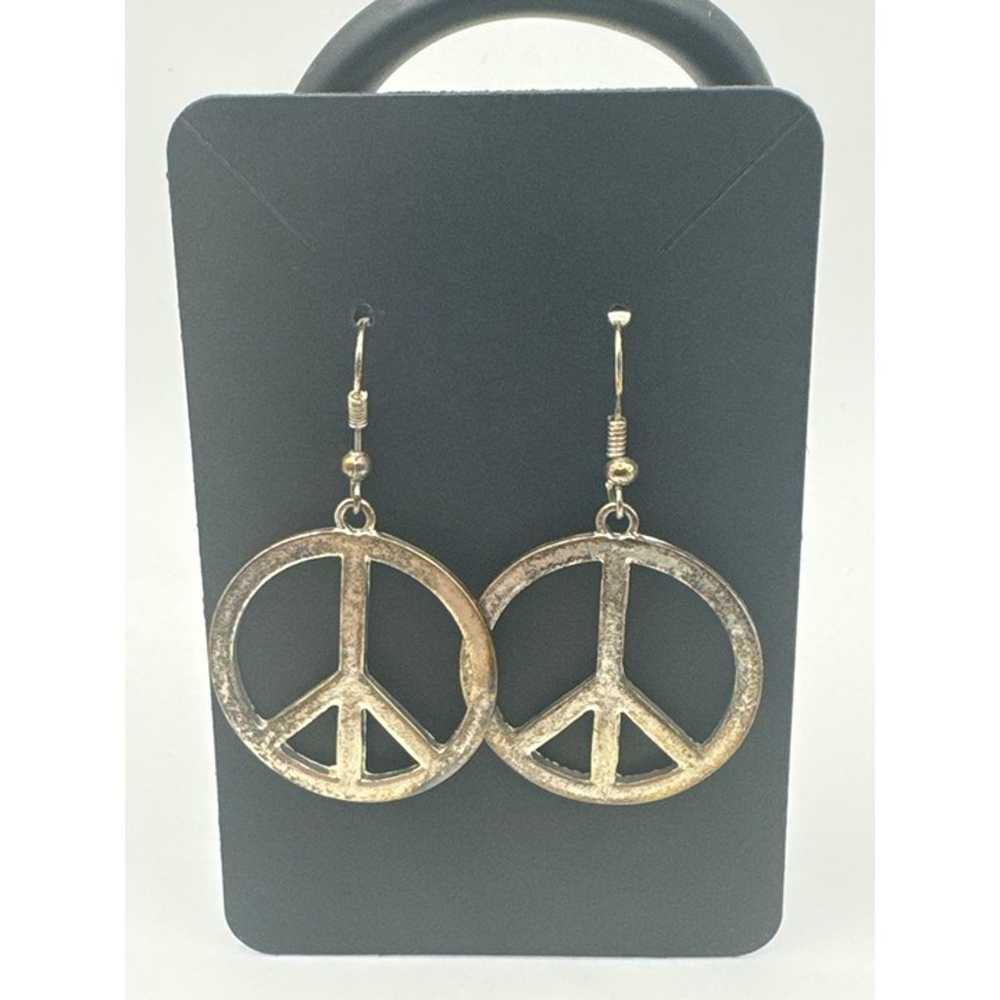 Vintage-Inspired Peace Symbol Dangle Earrings Rus… - image 2