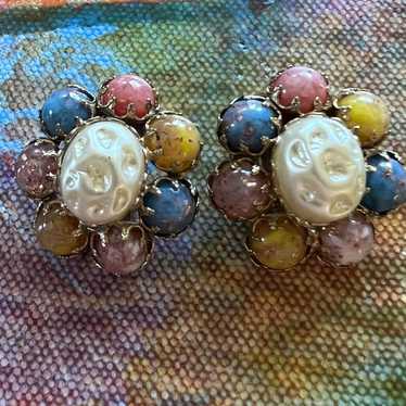 Vintage Pearl Pastel Beaded Clip Earrings - image 1