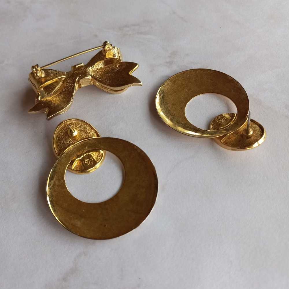 Vintage Brooch/Earring Bundle - image 4