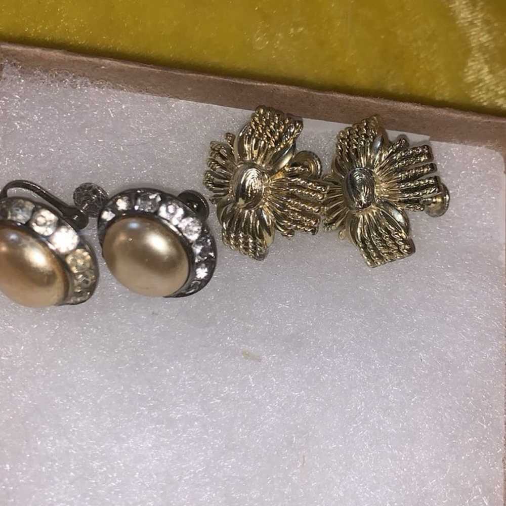 Vintage Bundle of 2 Pairs Coro Screwback Earrings - image 10