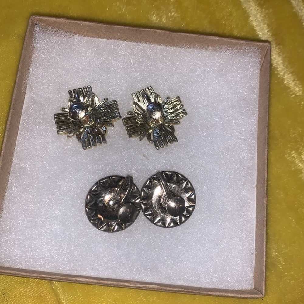 Vintage Bundle of 2 Pairs Coro Screwback Earrings - image 5