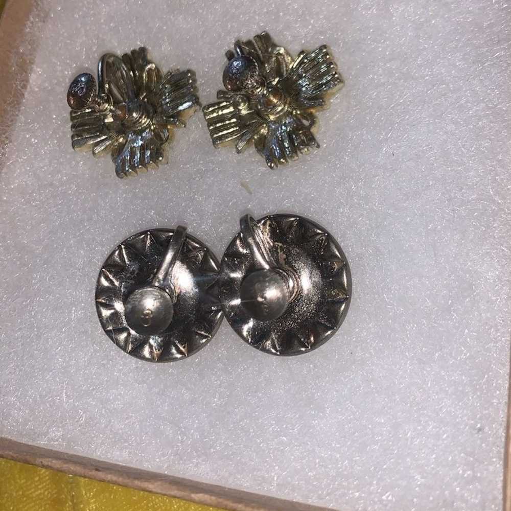 Vintage Bundle of 2 Pairs Coro Screwback Earrings - image 7