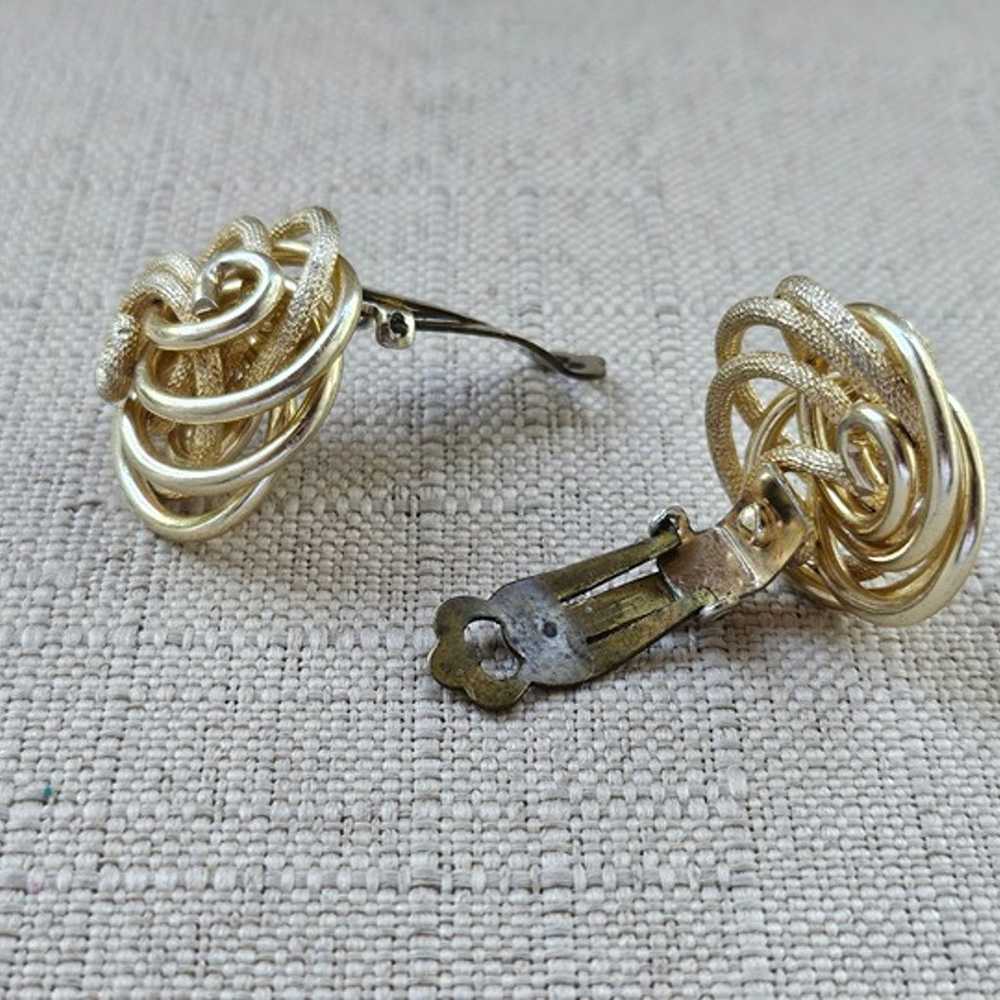 Vintage Earrings Gold Tone Clip On Fashion Ear Je… - image 9