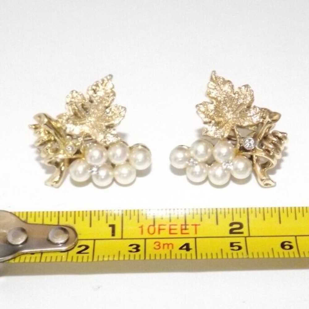 Vintage Faux Pearl Rhinestone Gold tone Grape Clu… - image 2