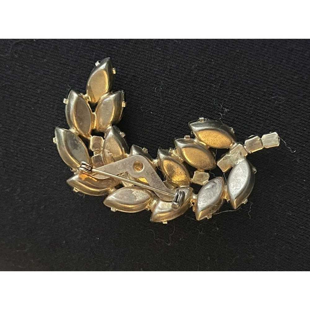 Vintage Rhinestone Amber And Gold Tone 2.3” Leaf … - image 4