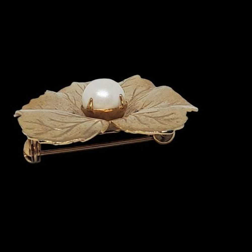 Vintage Sarah Coventry Gold Tone Simulated Pearl … - image 4