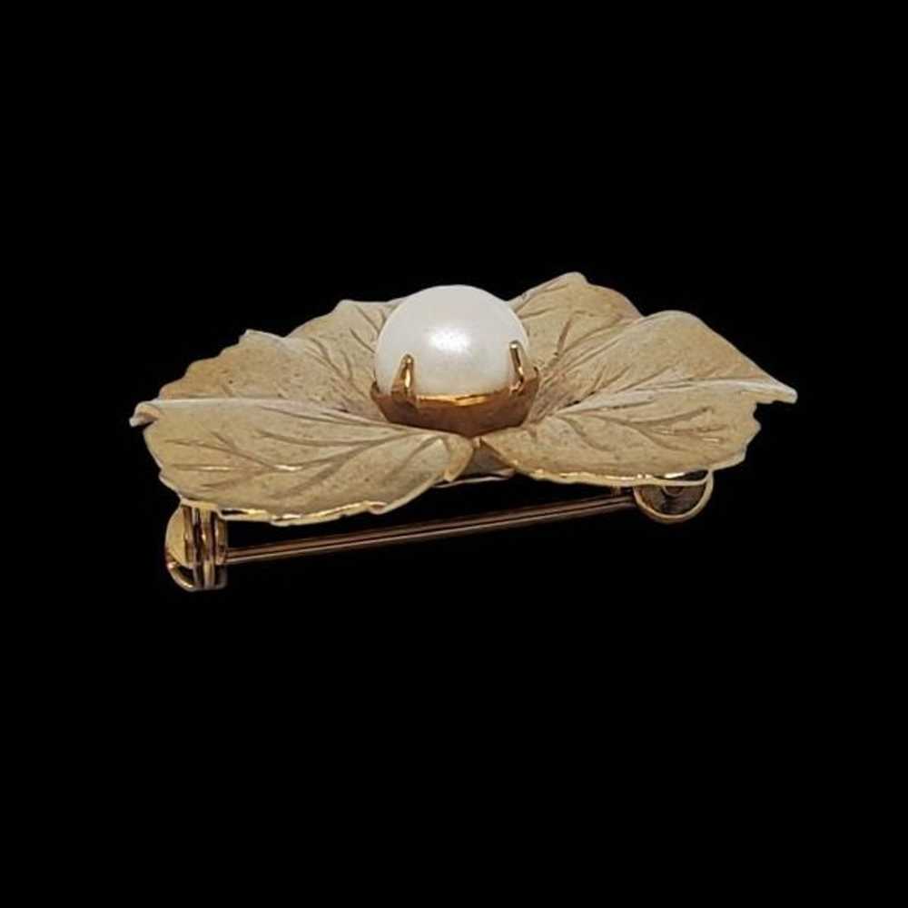 Vintage Sarah Coventry Gold Tone Simulated Pearl … - image 5