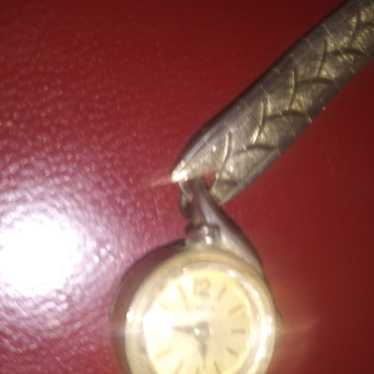 vintage ladies benrus 10k gold filled watch . wor… - image 1