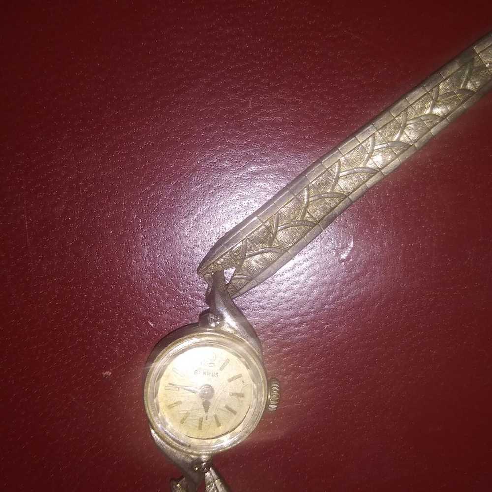 vintage ladies benrus 10k gold filled watch . wor… - image 2