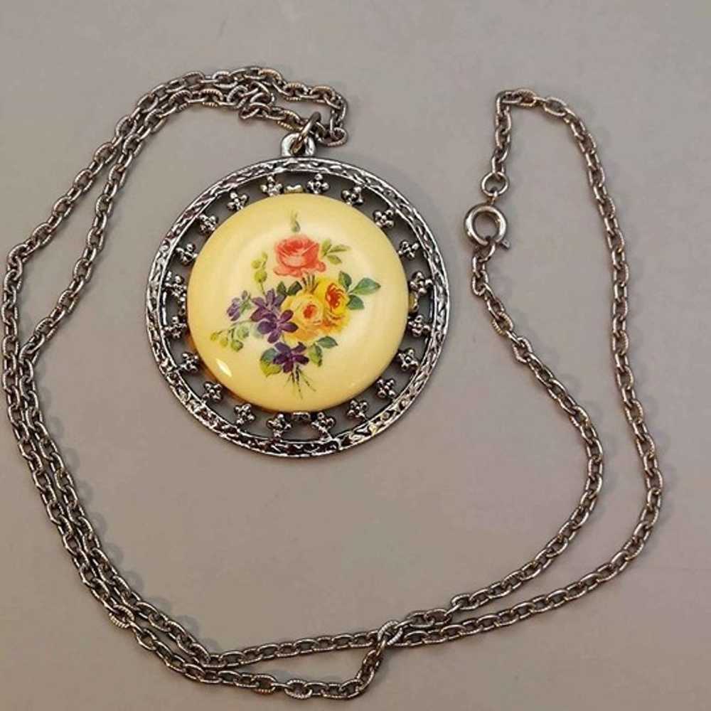 VINTAGE FLORAL REVERSIBLE Pendant MIRROR CAMEO - image 2