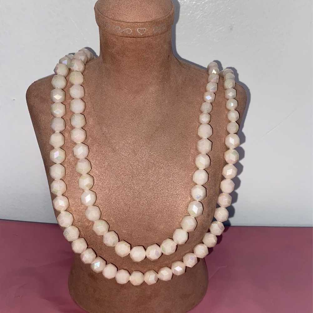 Vintage pearlescent necklace - image 1