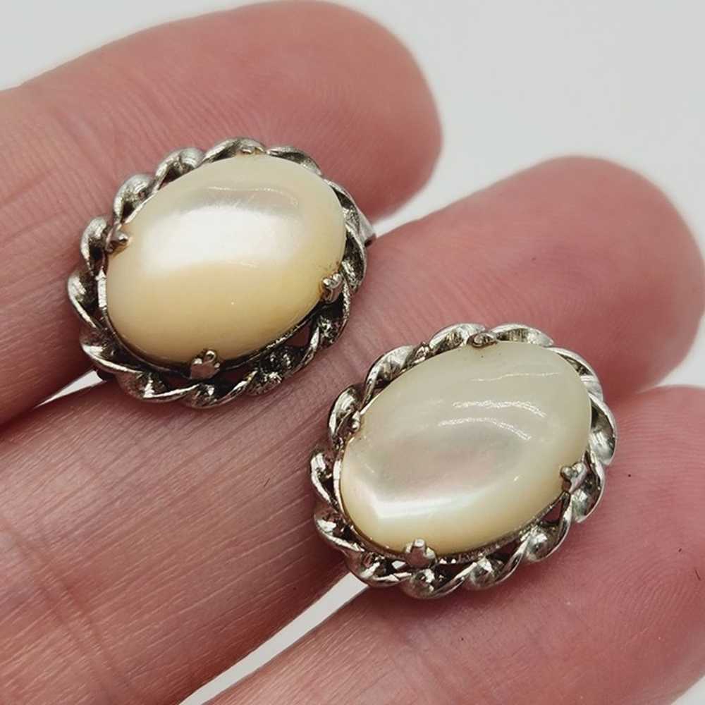 Vintage Cream Moonglow Prong Set Oval Cabachon Tw… - image 10