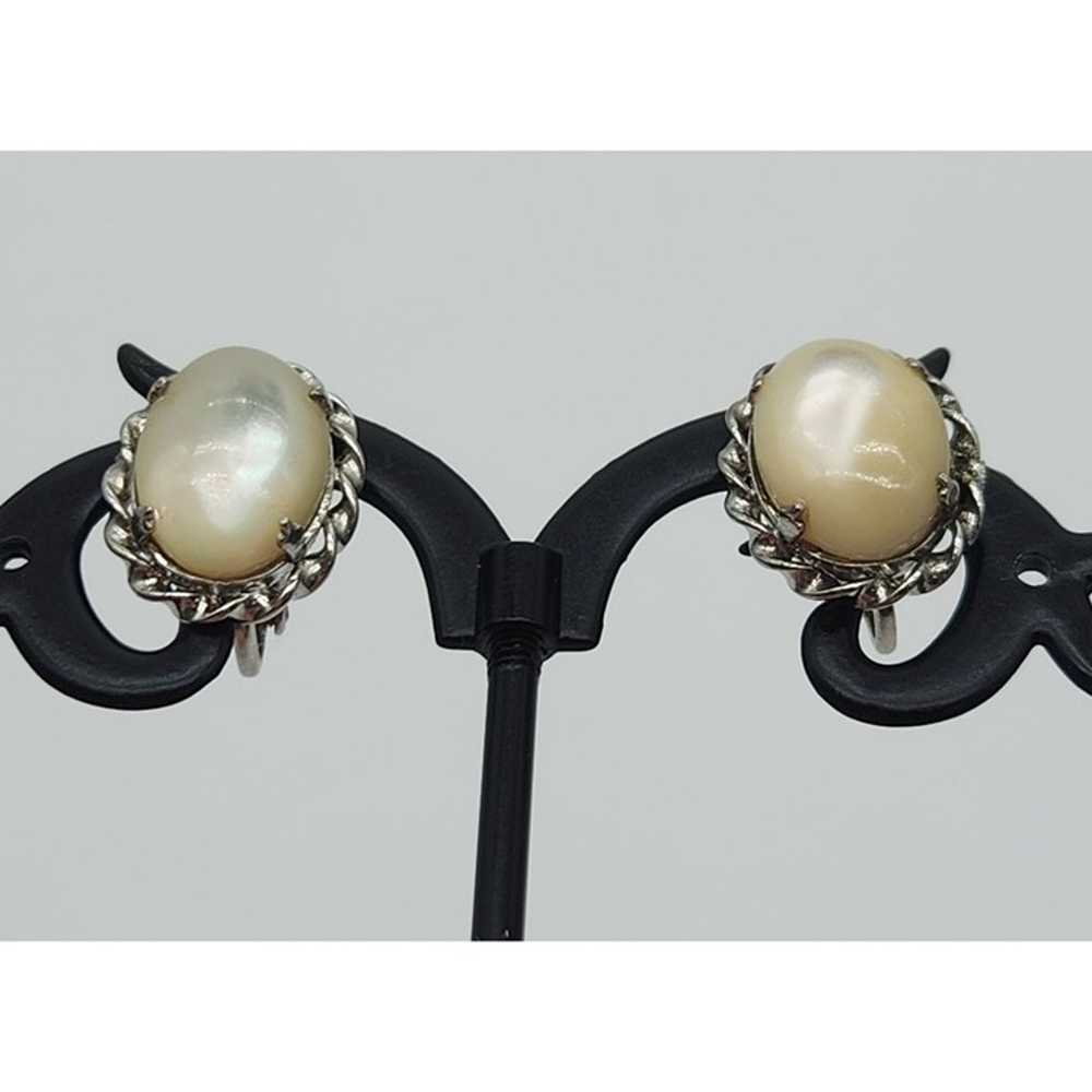 Vintage Cream Moonglow Prong Set Oval Cabachon Tw… - image 9