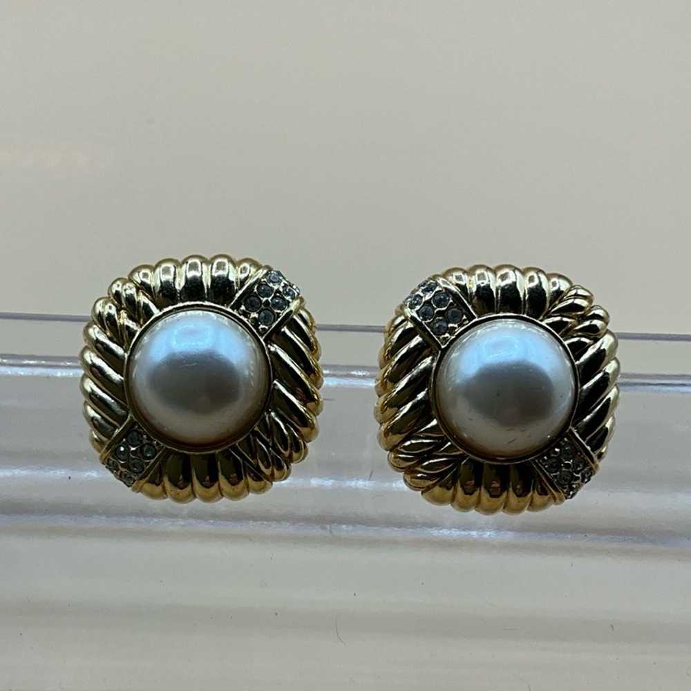 Vintage Earrings Clip On Swarovski Textured Goldtone Crystal Swan Signed