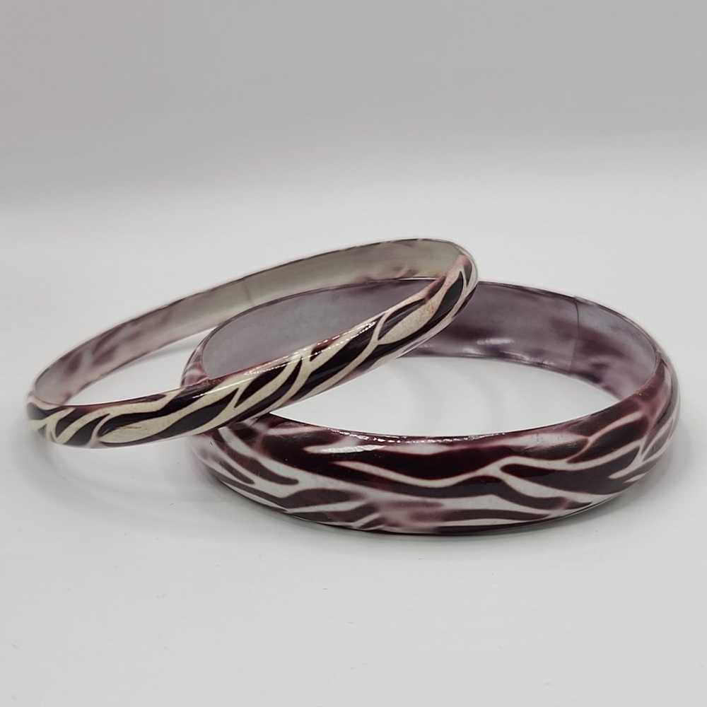 Animal Print Metal Bangle Bracelets Set of 2 Vint… - image 1