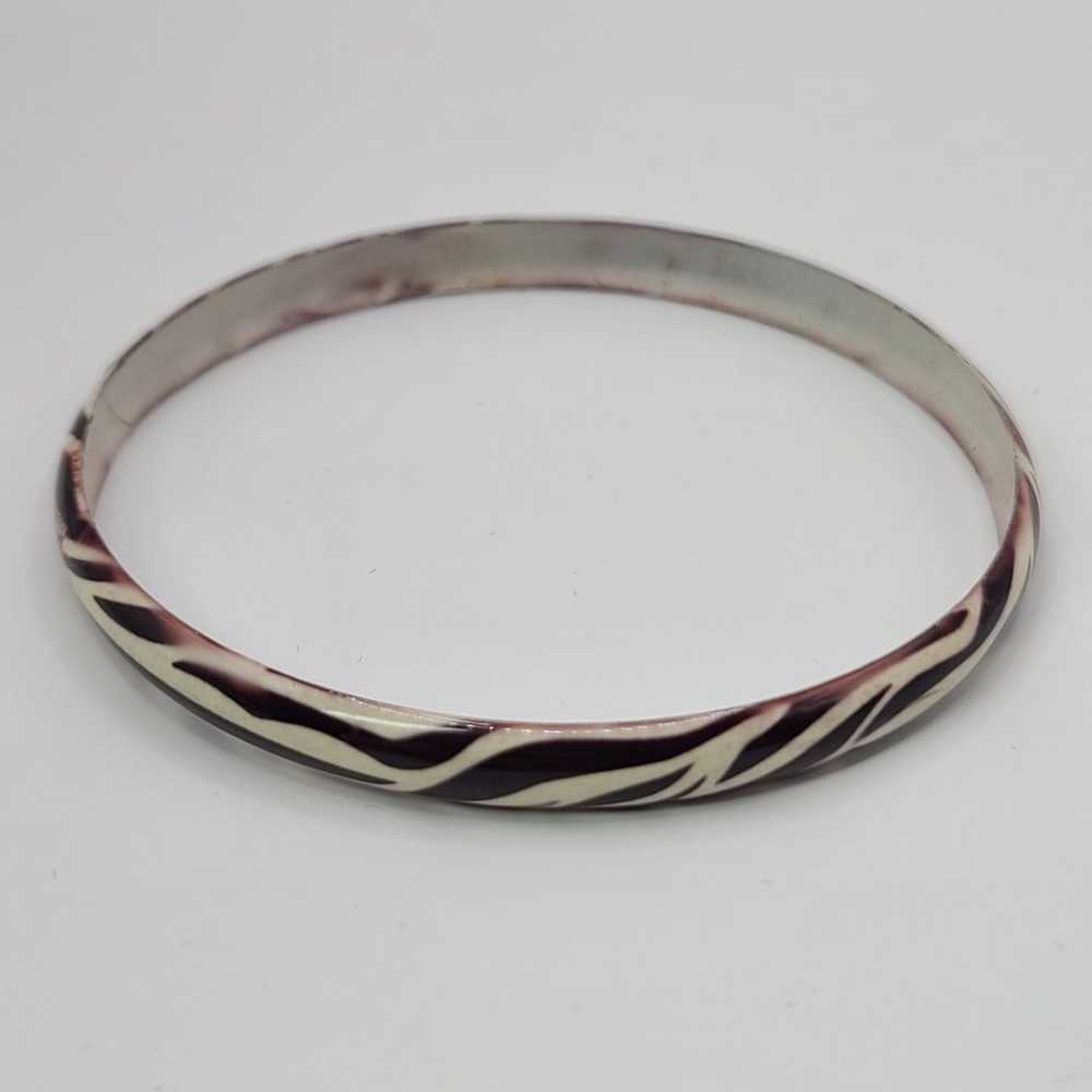 Animal Print Metal Bangle Bracelets Set of 2 Vint… - image 4