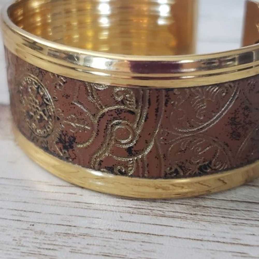 Vintage Bracelet / Cuff - Stunning Engraved Leath… - image 2