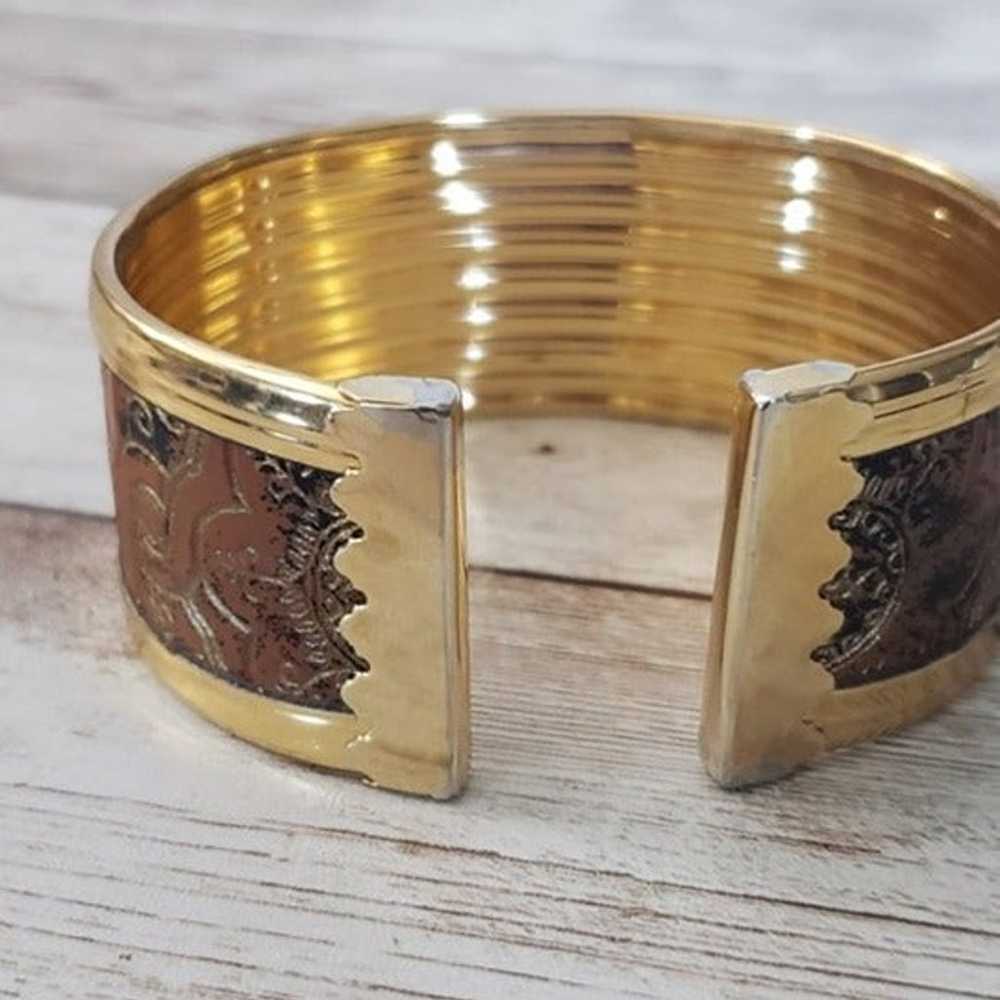 Vintage Bracelet / Cuff - Stunning Engraved Leath… - image 4