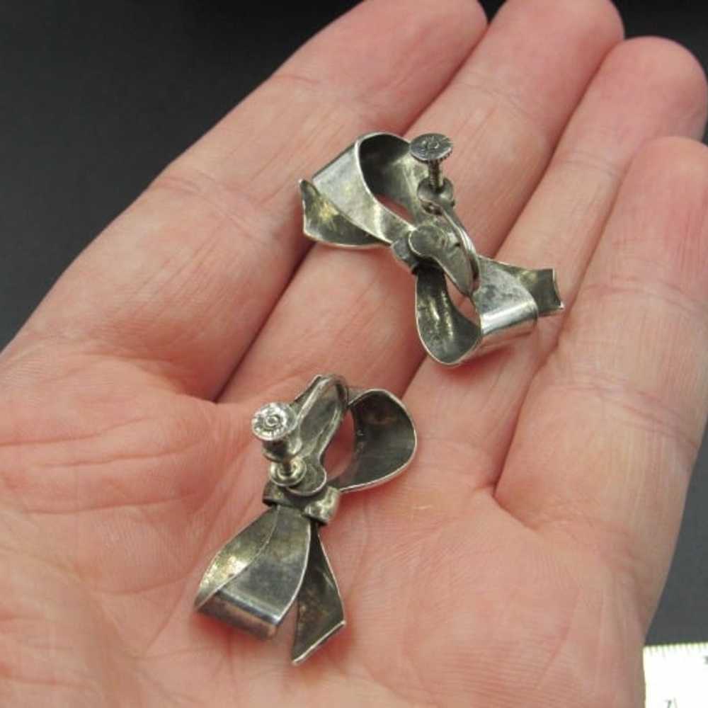 Sterling Rustic Bow Screw On Earrings - image 3