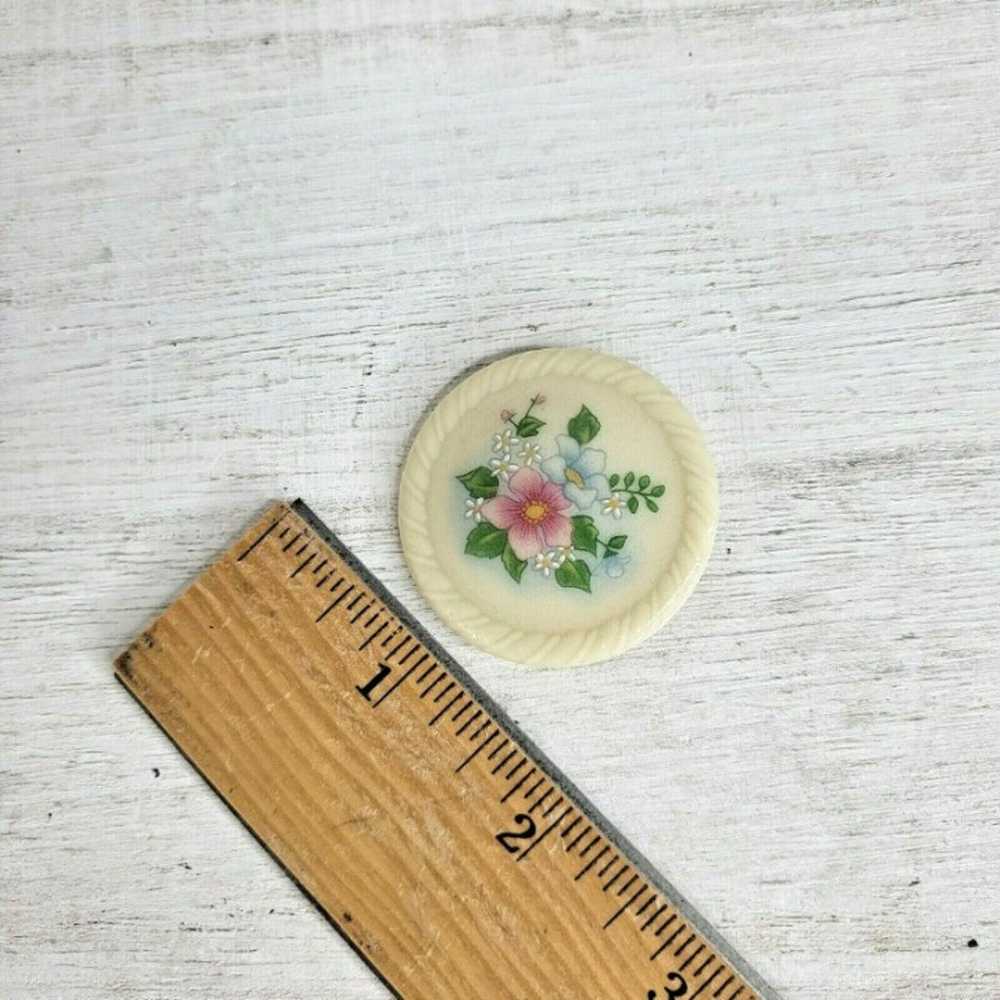 Vintage Avon Porcelain Floral Brooch Pin - image 5