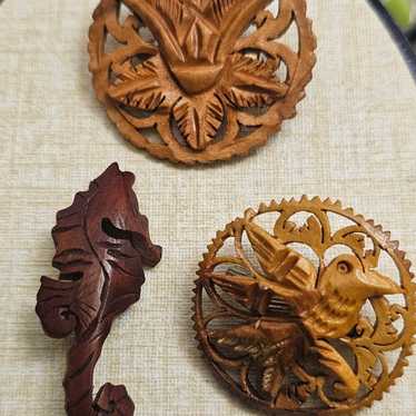 Three Vintage wood hand carved  brooches. - image 1