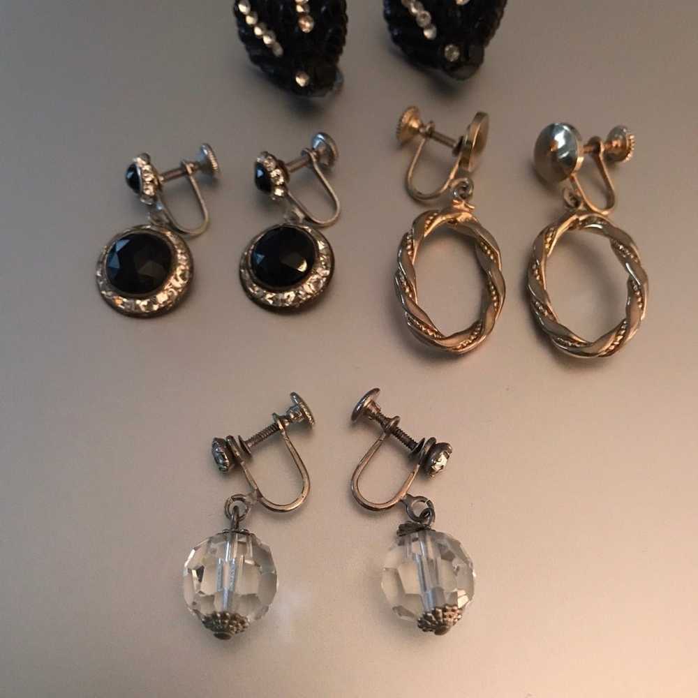 Lot of 4 Vintage Screw Back Earrings - image 5