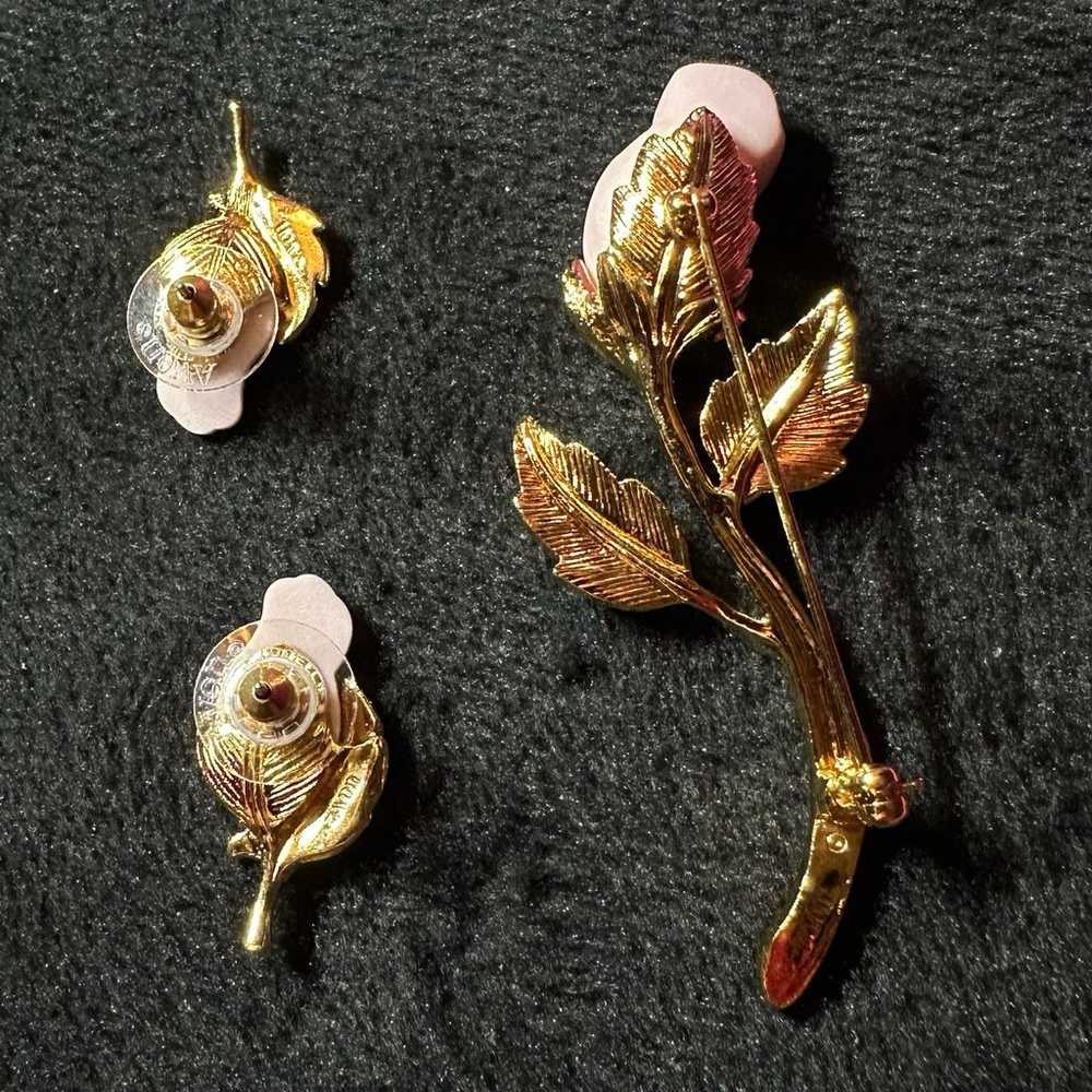 Pale Pink Gold Tone Long Stem Rose Bud Brooch Mat… - image 5