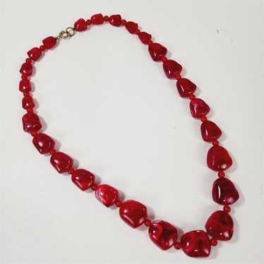 Vintage 1960s Red Swirl Molded Plastic Bead Neckl… - image 1