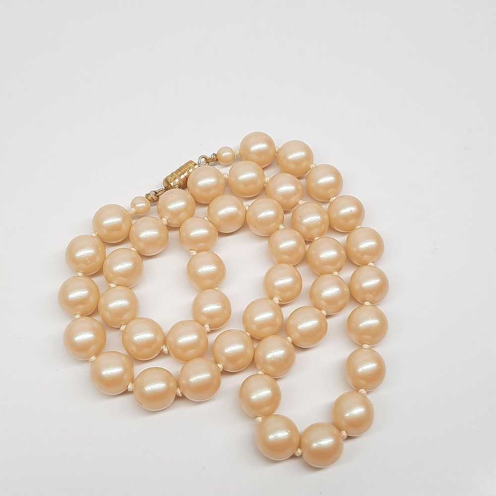 Vintage heavy pearl necklace - image 4