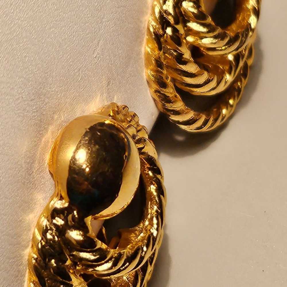 Vintage Gold Tone Triple Rope Hoop Clip-On Earrin… - image 3