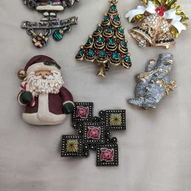 Vintage Xmas Brooch Lot #2 - image 1