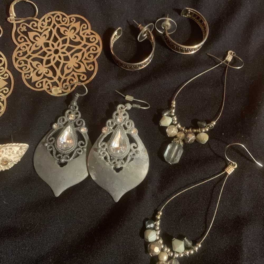 Vintage earrings lot - image 3