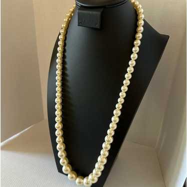 Vintage cream faux pearl necklace graduated size … - image 1