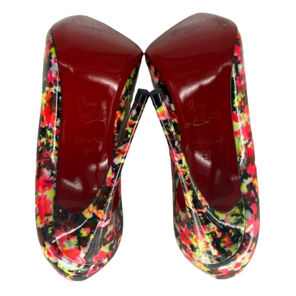 Christian Louboutin So Kate patent leather heels - image 10